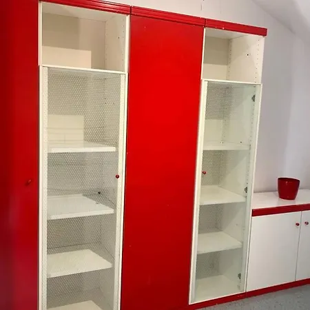 Apartment Casa Di Corso Umberto Vicino Al Mare, Alla Stazione, A Piazza Xx Settembre Ed Al Borgo Marinaro *